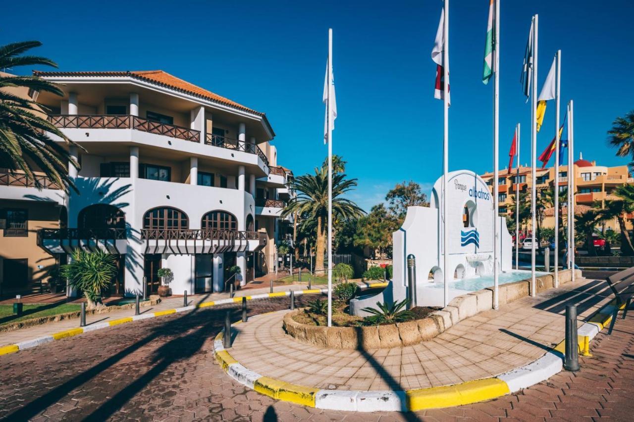 "Mini Golf Estudio" Terraza Privada Y Piscina ซานมิเกลเดียโบนา ภายนอก รูปภาพ